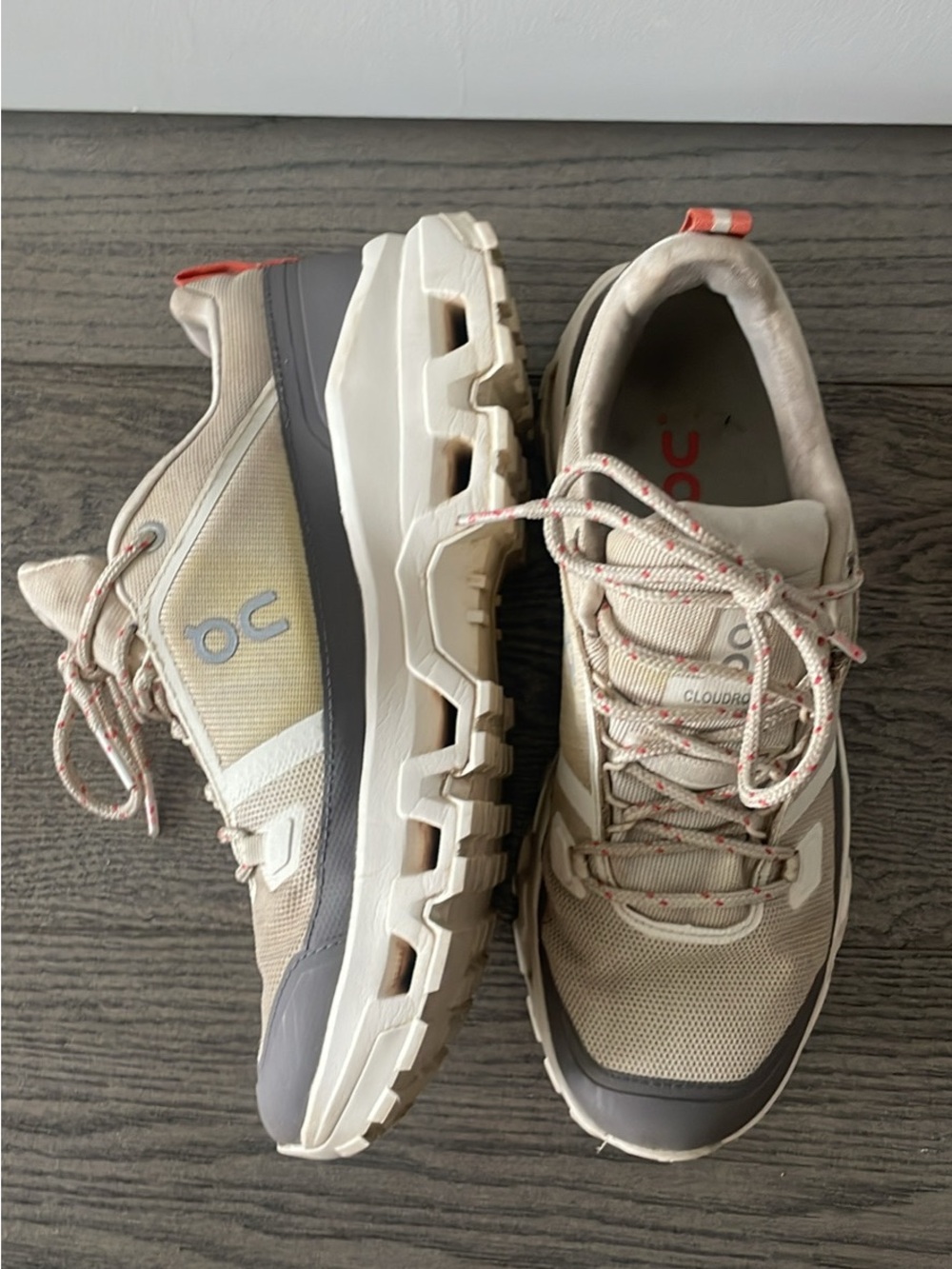 On Running Women's Trail Sneakers in Sand/Coral Accents